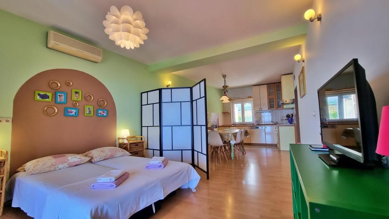 Apartments Soric Omiš Buitenkant foto