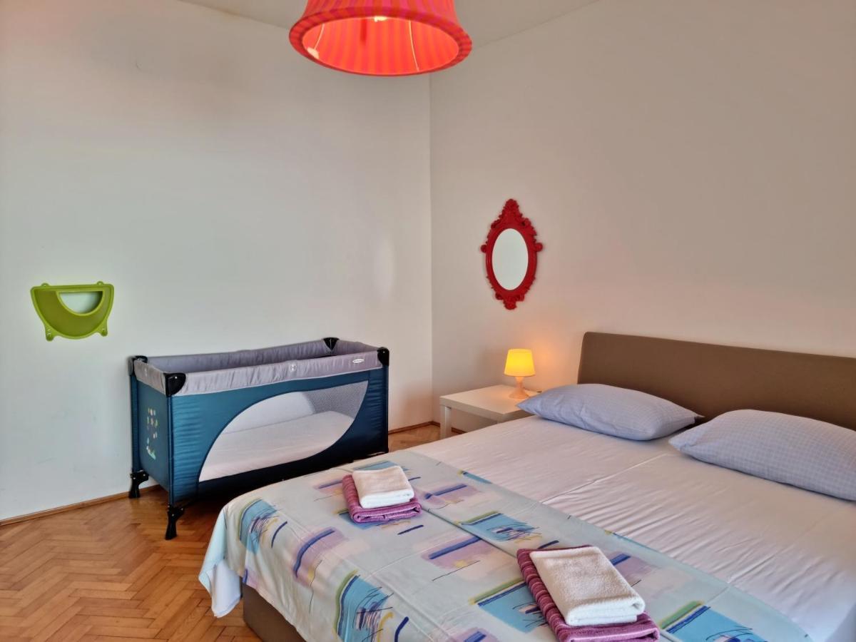 Apartments Soric Omiš Buitenkant foto